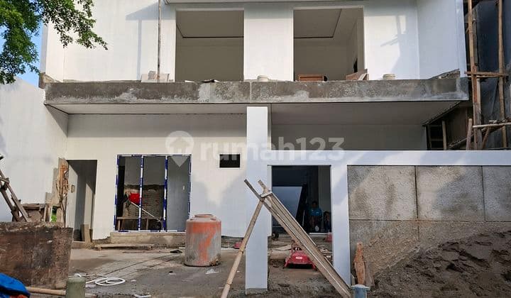 Rumah Baru Mau Jadi Mega Kebon Jeruk Model Minimalis