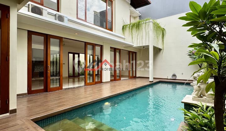 Well Maintained Beautiful House with Swimming Pool, Cipete, South Jakarta