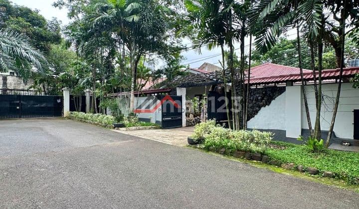 Rumah 1 Lantai Lokasi Elit Dalam Komplek di Kemang, Jakarta Selatan