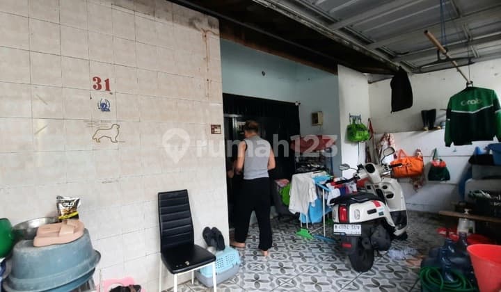 Jati Padang Pejaten South Jakarta House, 180m², 1.95m Road, 2 Cars