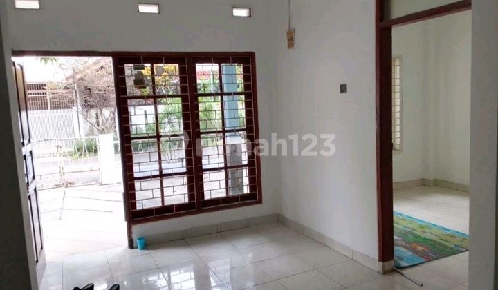Rumah Terawat Siap Huni Jl. Gatot Subroto Kota Bandung