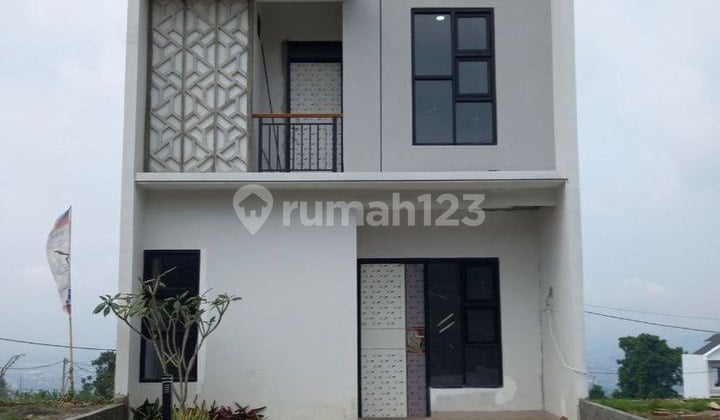 Rumah 2 LT View Cantik Bandung Barat Dekat Kota Baru Parahyangan dan Kcic Whoosh