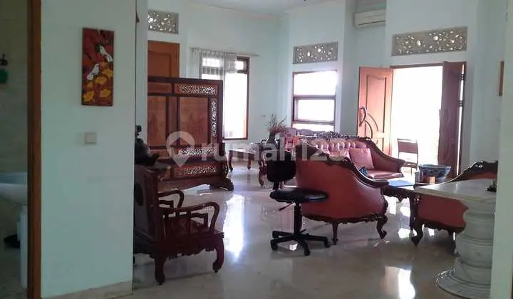 Rumah Hook , Bangunan 1 Lantai di Duta Garden, Tangerang