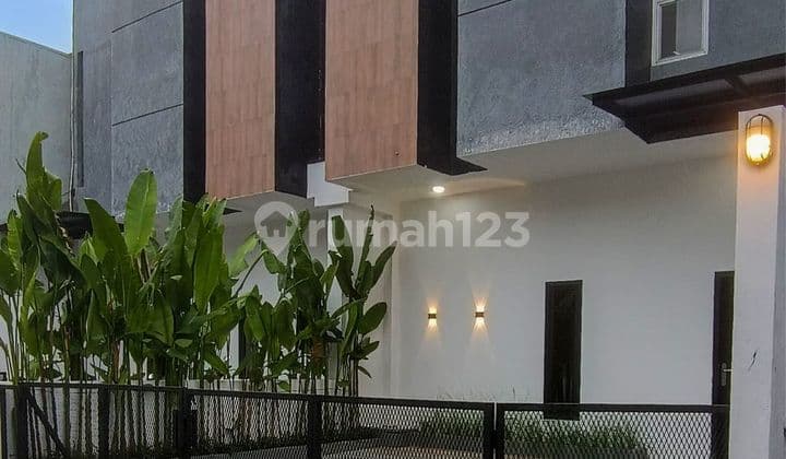 Rumah Baru Minimalis Dengan Swimming Pool, Siap Huni Di Madegondo Grogol Solo Baru