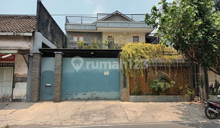 Dijual Rumah 2 Lantai Siap Pakai di Jalan Surya, Jagalan, Jebres, Solo