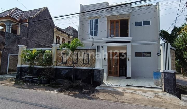 Dijual Rumah Baru Gress 2 lantai
Lokasi : Makamhaji dekat Gentan, Kartasura, Solo