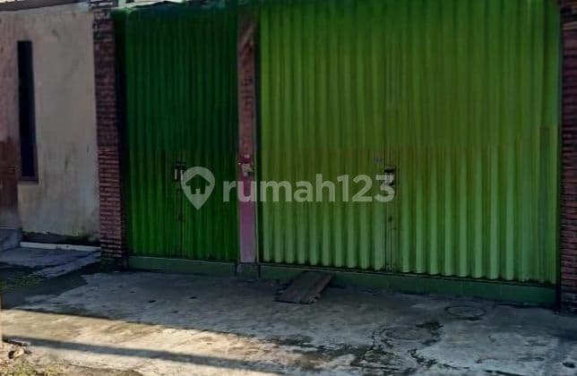 Ruko atau Ruang Usaha di Tengah Kota Solo, Lokasi di Jajar, Laweyan, Solo, Lokasi Sangat Strategis.