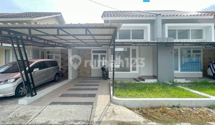 Rumah Bagus Siap Huni di Perumahan Cluster Colomadu Solo.