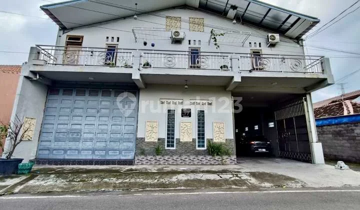 Rumah Siap Pakai 2 Lantai Ada Lapangan Futsal Di Banyuanyar Solo