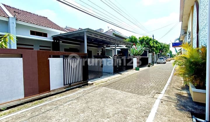 Rumah Siap Pakai Dekat Sekolah Al Abidin Banyuanyar Solo