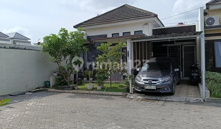 Rumah Bagus Asri Siap Huni Lokasi Di Cluster Elite Di Gentan Solo