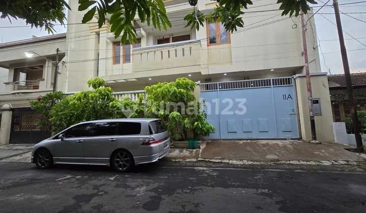 Jarang Ada !!Rumah Mewah Lokasi Favorit di Manahan Solo