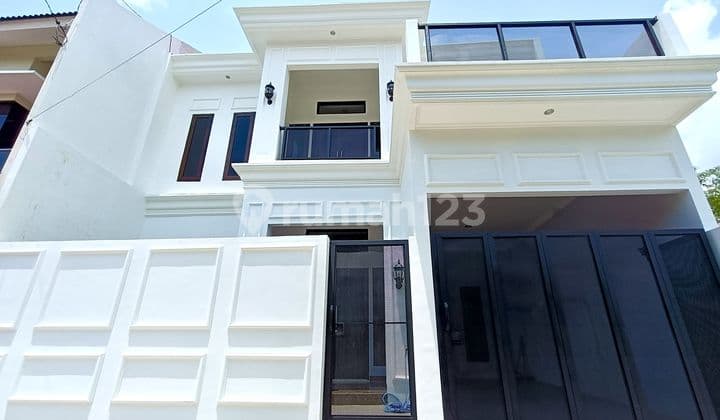 Dijual Rumah Bagus Baru Gress 2 Lantai. Lokasi Super Strategis.