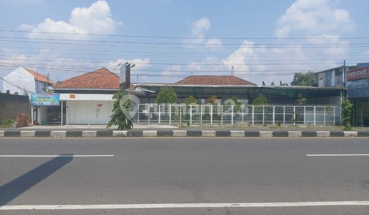 Rumah bagus strategis pinggir jalan pabelan kartasura solo