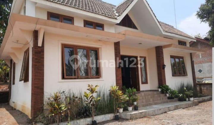 Villa bagus full furnish di karangpandan