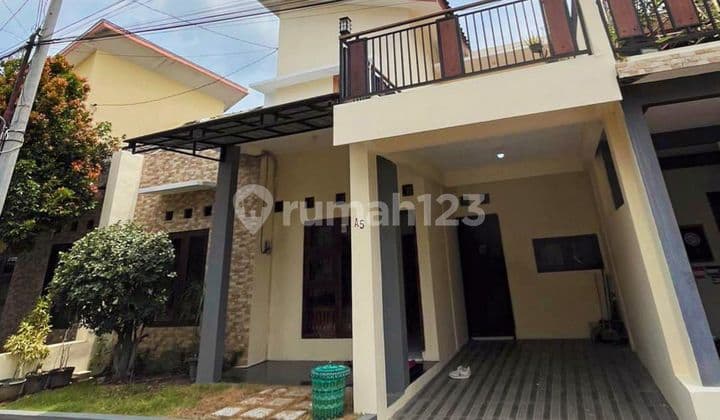 Rumah 2 Lantai Full Furnished Cluster Di Colomadu Solo