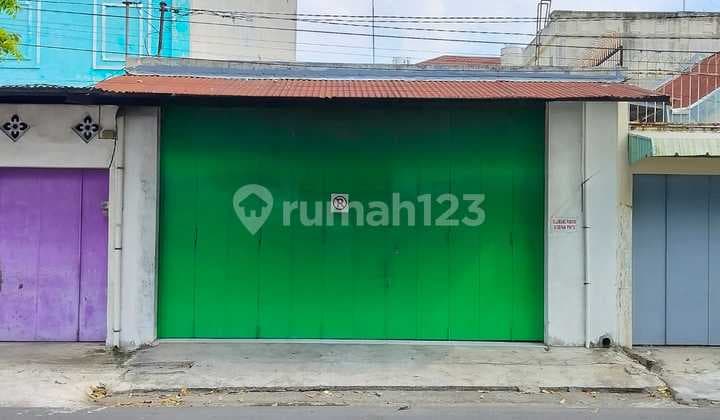 Sewa Cepat! Ruko Strategis Depan Sekolah Kalam Kudus Solo.
