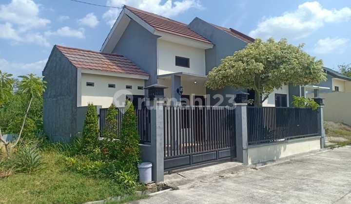 Rumah Murah Siap Pakai di Colomadu Dekat Kartasura Solo