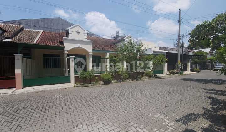 Rumah Bagus Siap Huni Di Cluster Solo Baru Dekat Grogol Solo