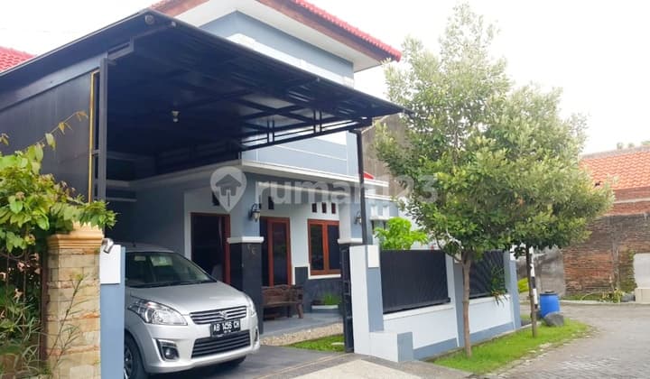 Good Fully Furnished Hook House in Fajar Indah Colomadu Near Kartasura Solo