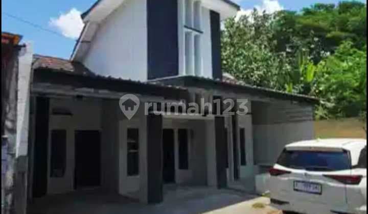 Beautiful Minimalist Ready-to-Live House in Gentan Solo