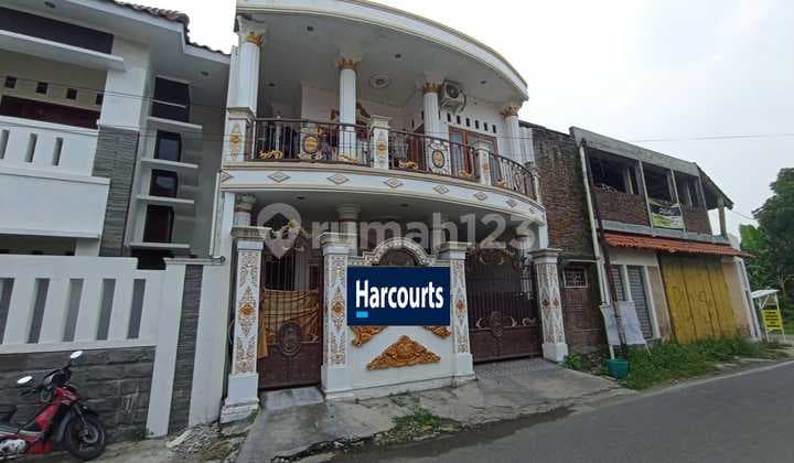 Rumah Bagus 2 Lantai Siap Huni Di Sumber Banjarsari Solo