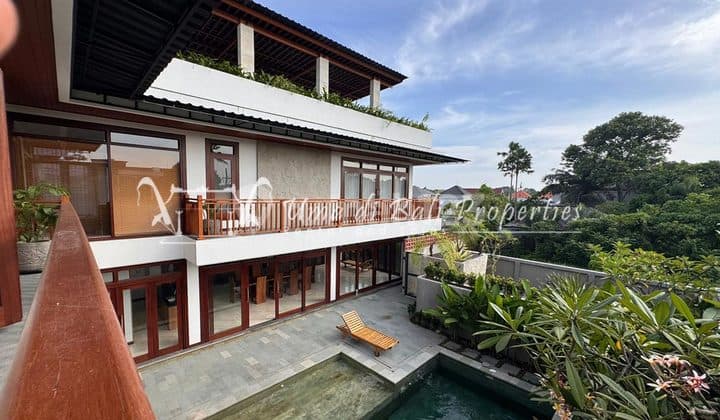 4Br Villa For Rent In Pererenan | Ip 881