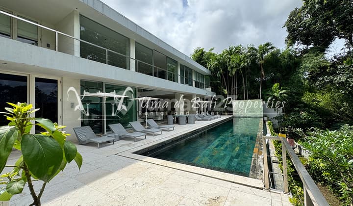 Stunning 4-Bedroom Villa Offering Unmatched Privacy, Luxury, Serenity, with Jungle View, Located Minutes away from International Schools, Restaurants, Cafes, and Nightlife in Kerobokan, Badung Bali. | IP 576