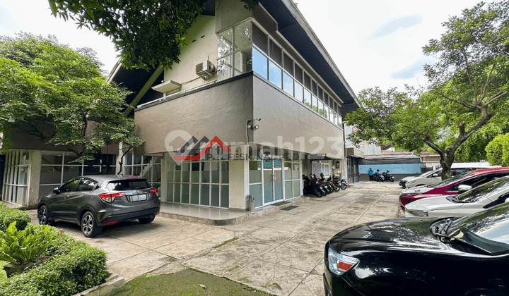 Commercial Business Space Suitable for Offices, Restaurants in Kebayoran Baru, South Jakarta