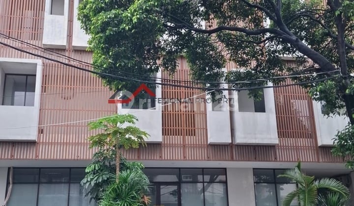 Ruang Usaha Kebayoran Jual Siap Huni Shm