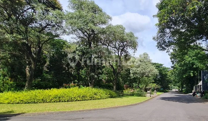 Corner Lot 1200m in Royal Orchard, Kelapa Gading