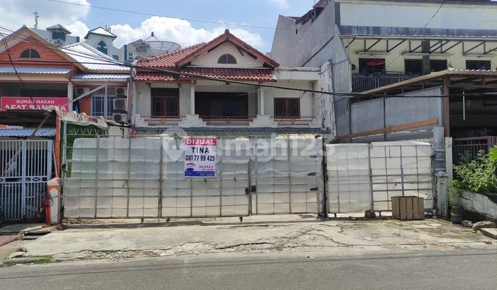 Rumah Pinggir Jalan Besar, Cocok untuk Usaha Rumah Pinggir Jalan Besar, Cocok untuk Usaha