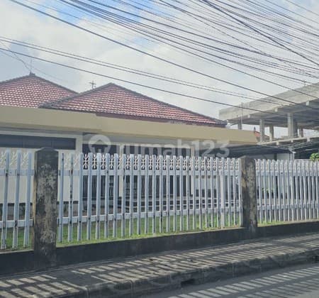 FOR SALE - Rare 900 sqm Land + 200 m2 House in Exclusive Renon, Denpasar - BALI