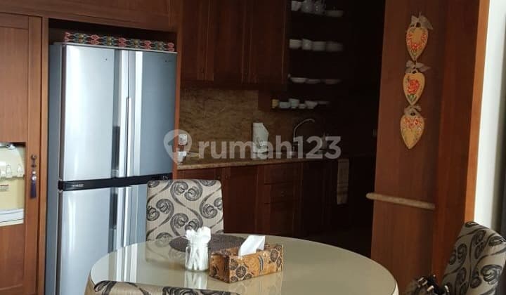 ** Penthouse Aprtemen Kedoya Elok BU