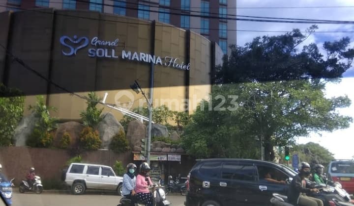 Ruko di Boulevard Business Center Jatake Blok H.
Jl. Gatot Subroto km 5,3 Jati Uwung .
Tangerang Banten. 135 m HGB Baru