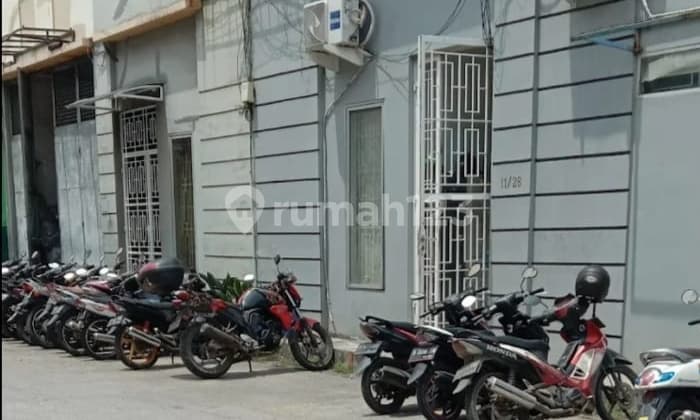 Gudang 3 Lantai di Sentral Industriterpadu1 Penjaringan Pik Jakarta Utara Disewakan Segera.