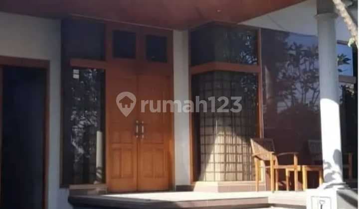 Rumah Papandayan Area Mewah,candi Semarang Selatan, Sedikir Renov,juah Hot Price ,lt 795m2 Lb 450m2 , Bangunan Kokoh. Butuh Minim Renovasi SHM