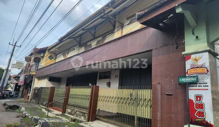 Rumah+tanah 400/1020m2,jalan Raya Area Perdagangan.disewakan Jangka Panjang Untuk Usaha.jl Wahid Hasyin Panjunan Kudus.