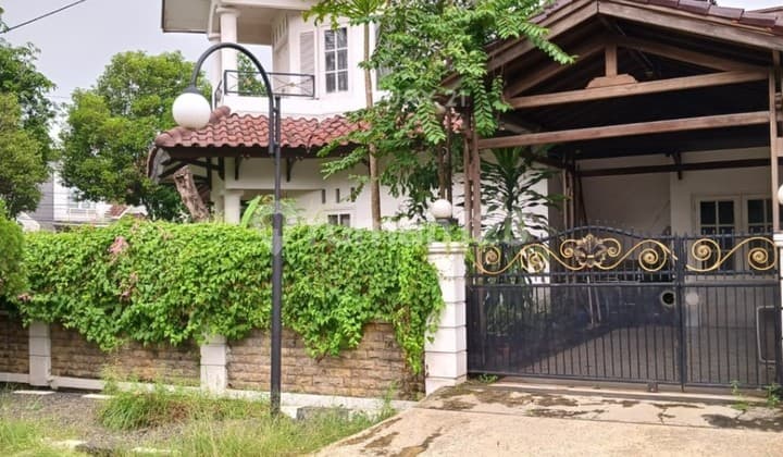 2-Story House in Taman Laguna Jatisampurna Bekasi