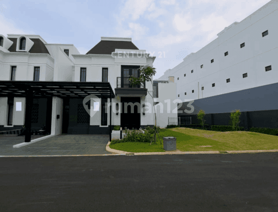 Rumah 2 Lantai di Summarecon Crown Gading Bekasi