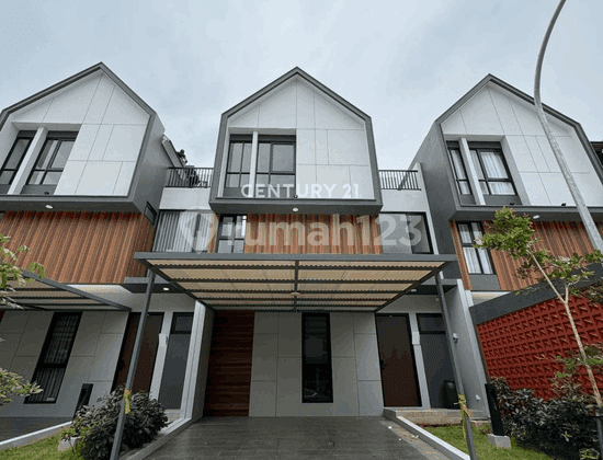 Rumah 3 Lantai di Dalam Cluster Kota Wisata Cibubur