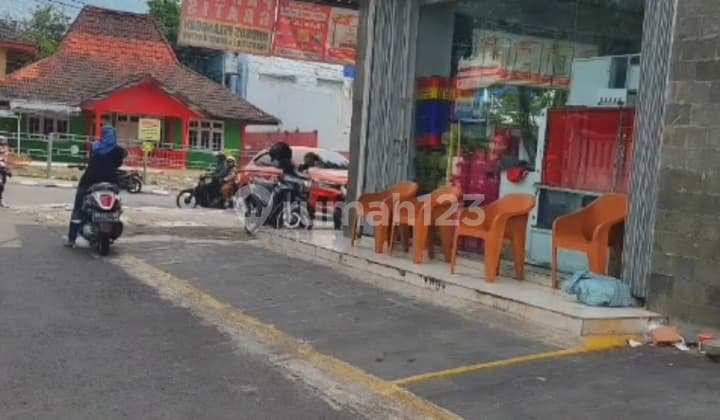 Land and Stall at a Busy Location on Jalan Ahmad Yani, Inside Ungaran
