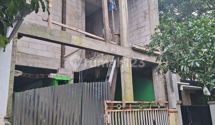For Quick Sale: In-Progress Boarding House Near Unimus Kedungmundu