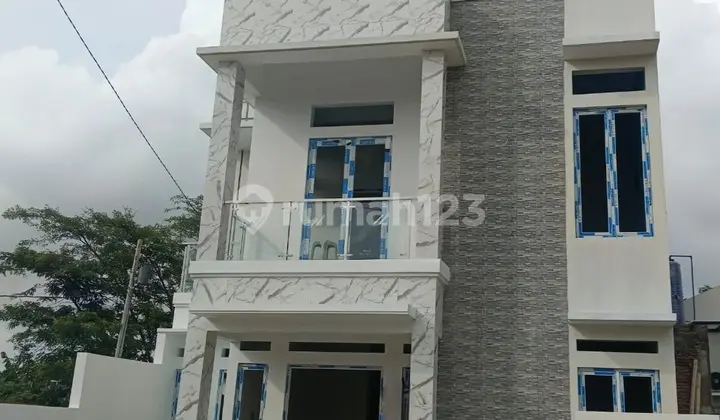 Hunian 2 Lantai bisa KPR Dekat Undip Tembalang
