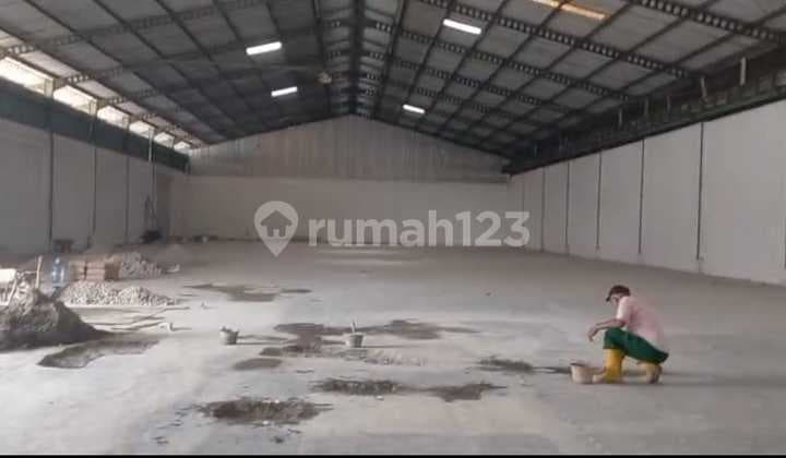 Warehouse Ready for Use for Rent at a Low Price in a Strategic Location.