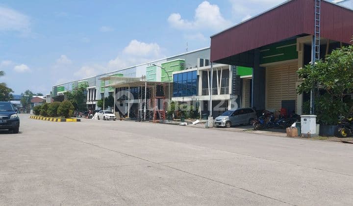 Gudang di Jual Murah Banget Lokasi Premium bisa untuk Produksi Container 40 Feet.