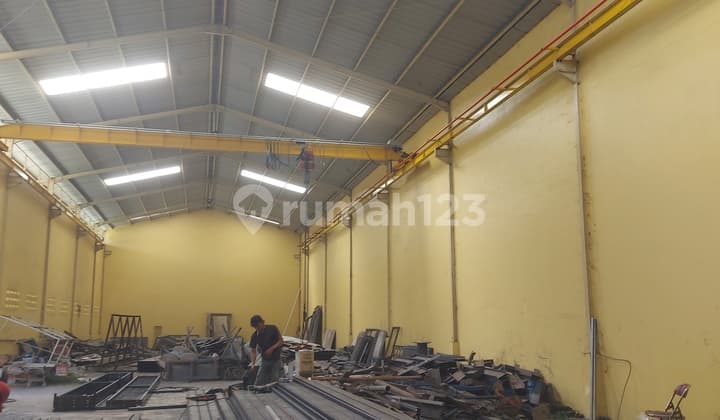 Gudang di Jual Murah Banget Siap Pakai Izin Industri Container 40 Feet Masuk.