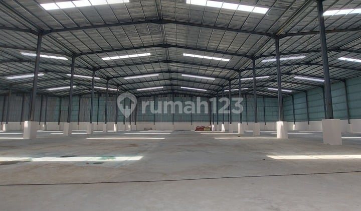 Gudang di Sewa Cepat Container 40 Feet Masuk Lokasi Strategis