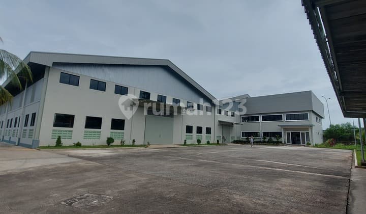Gudabg di Jual Murah bisa untuk Produksi Container 40 Feet Masuk Selangkah ke Jln Tol.