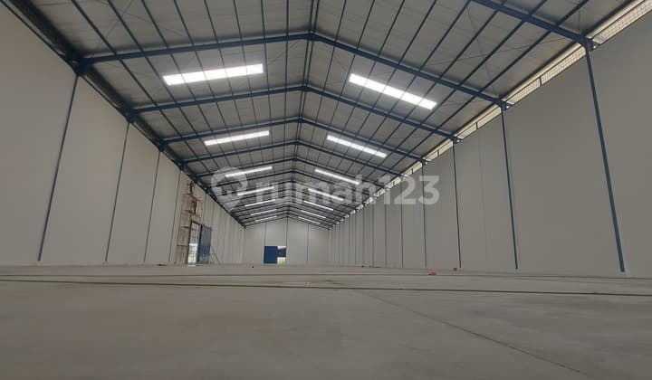 Gudang Siap Pakai Masih Baru bisa untuk Produksi Kontainer 40 Feet.